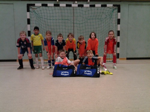 Weihnachtsmann brachte neue Sporttaschen